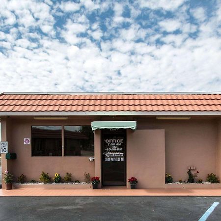 Rodeway Inn Fort Pierce Us Highway 1 Exterior foto